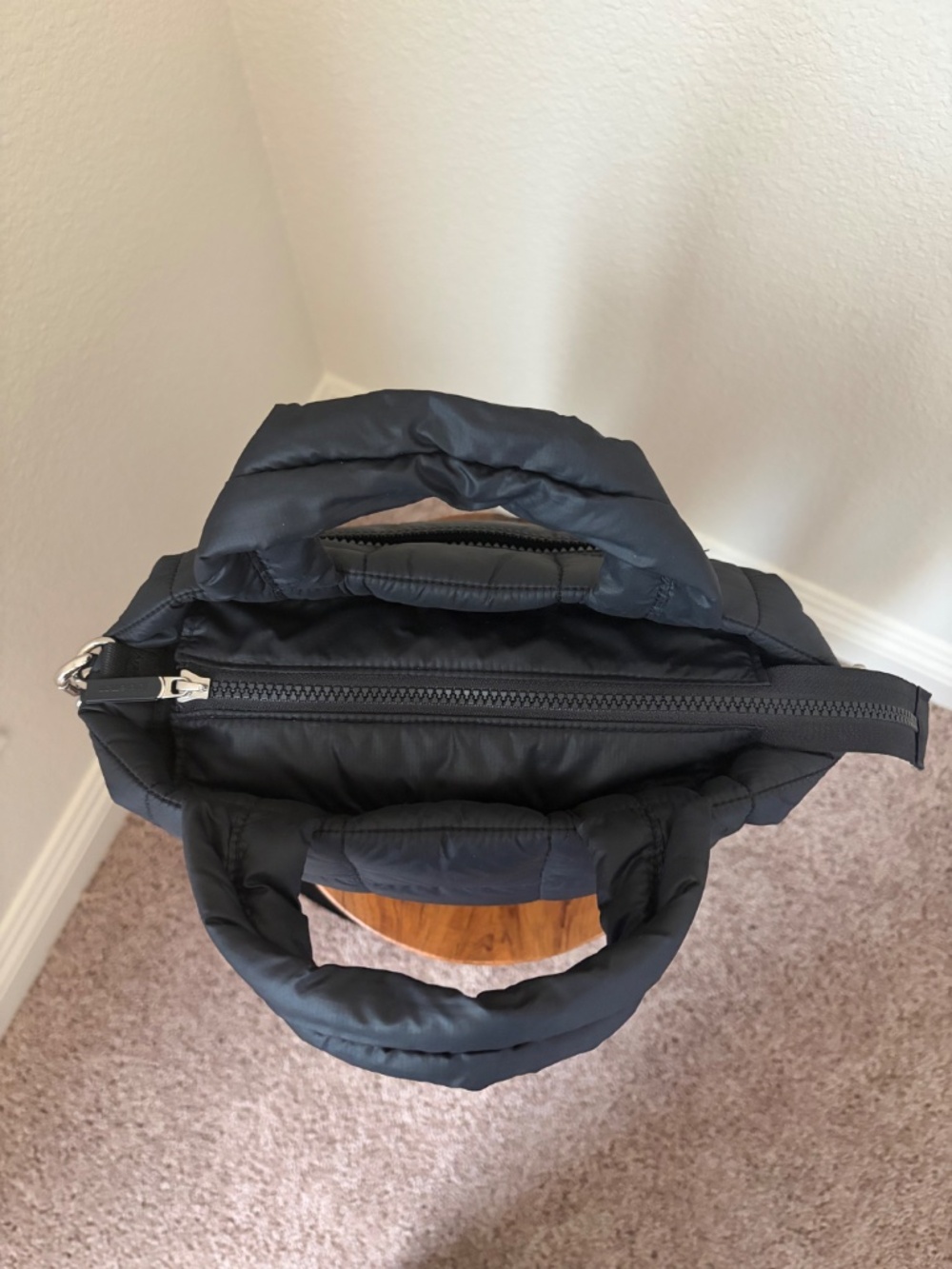 Lululemon Quilted Grid Tote Bag Mini 5L *Black* - Picture 4 of 10